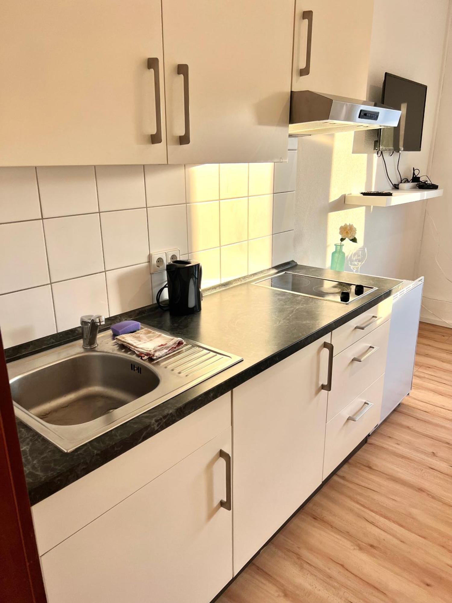 Budget City Appartement Kueche,Bad, Parken Im Zentrum Von Ravensburg Luaran gambar